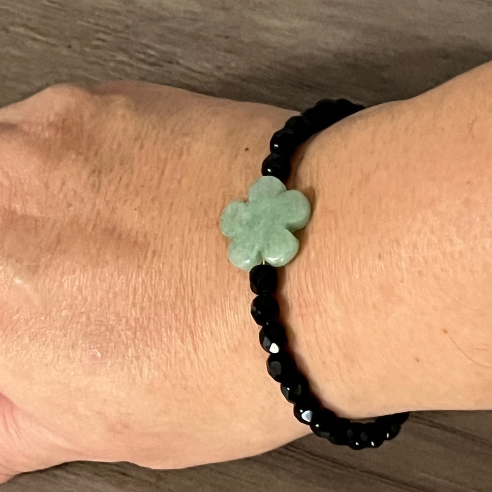 14k Gold filled Jade & Black onyx bracelet